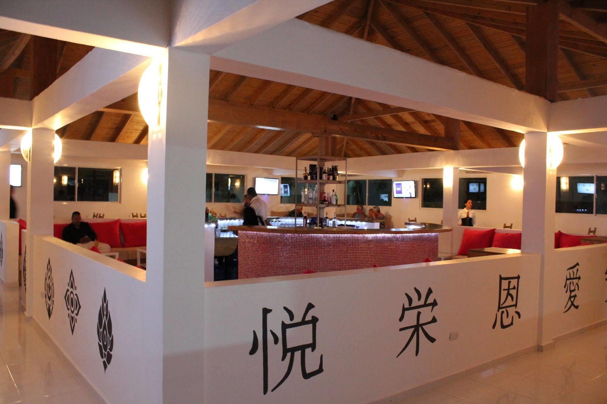 Ahnvee Resort (Adults Only) Sosúa Dış mekan fotoğraf